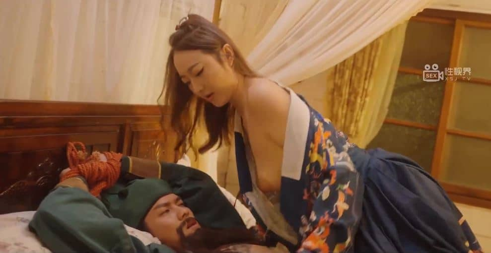 Zhuge Liang caiu na armadilha do amor de uma garota bonita