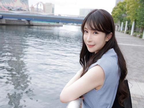 Ôn lại kỷ niệm xưa cùng người yêu cũ ở khách sạn